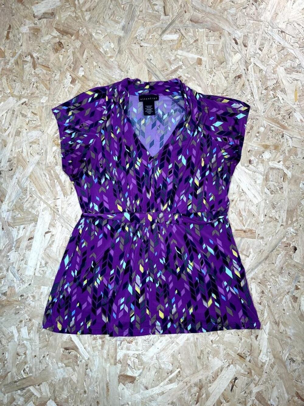Attention Womens Purple Geometric Blouse Size Large Cap Sleeve V-Neck Belted Top